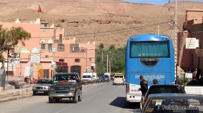 découvrez notre guide complet des taxis à agadir pour faciliter vos déplacements en ville, avec des conseils pratiques et informations utiles.