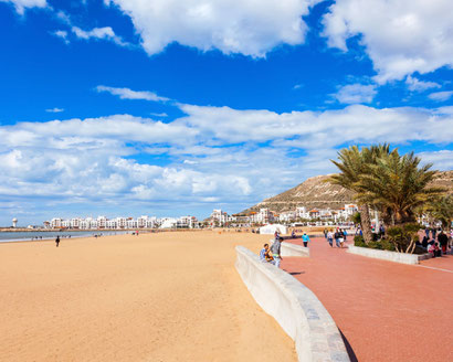 découvrez le guide complet du grand taxi à agadir pour 2026 : tarifs, itinéraires, conseils pratiques et toutes les informations essentielles pour vos déplacements en toute sérénité.