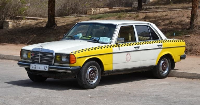 découvrez les tarifs des taxis entre l'aéroport d'agadir et la ville en 2026. informations à jour pour organiser vos déplacements facilement et à bon prix.