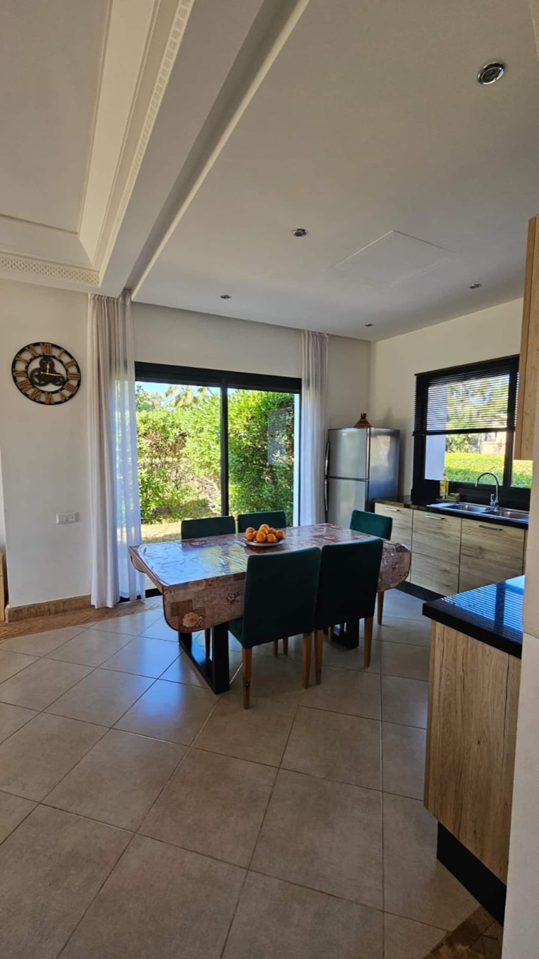Nour â villa avec piscine Ă Agadir